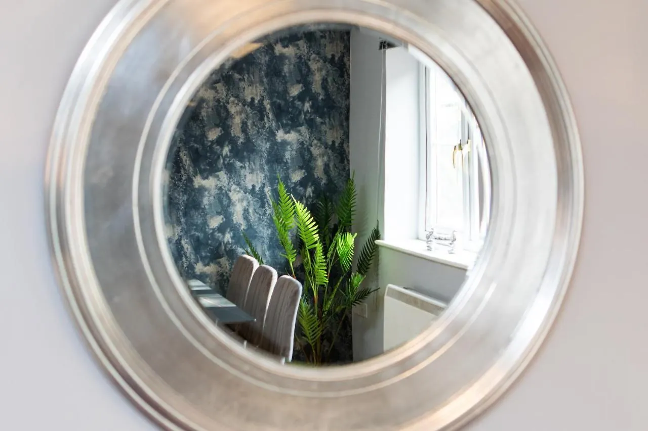 Apartamento Newly Renovated Modern House With Free Parking Nottingham