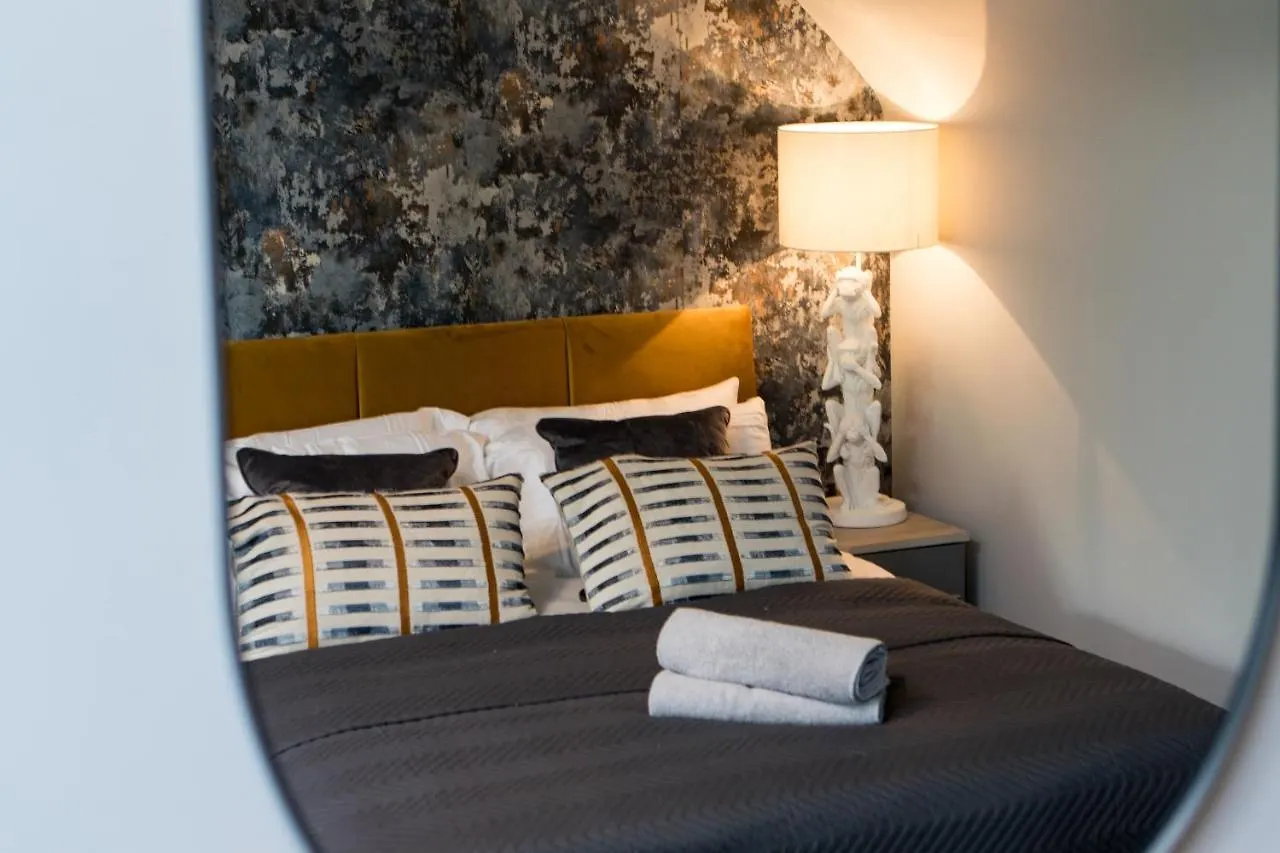 Apartamento Newly Renovated Modern House With Free Parking Nottingham